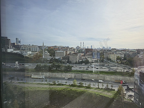 Фотография 1+1 квартиры с видом на город в Сарыер, Стамбул.