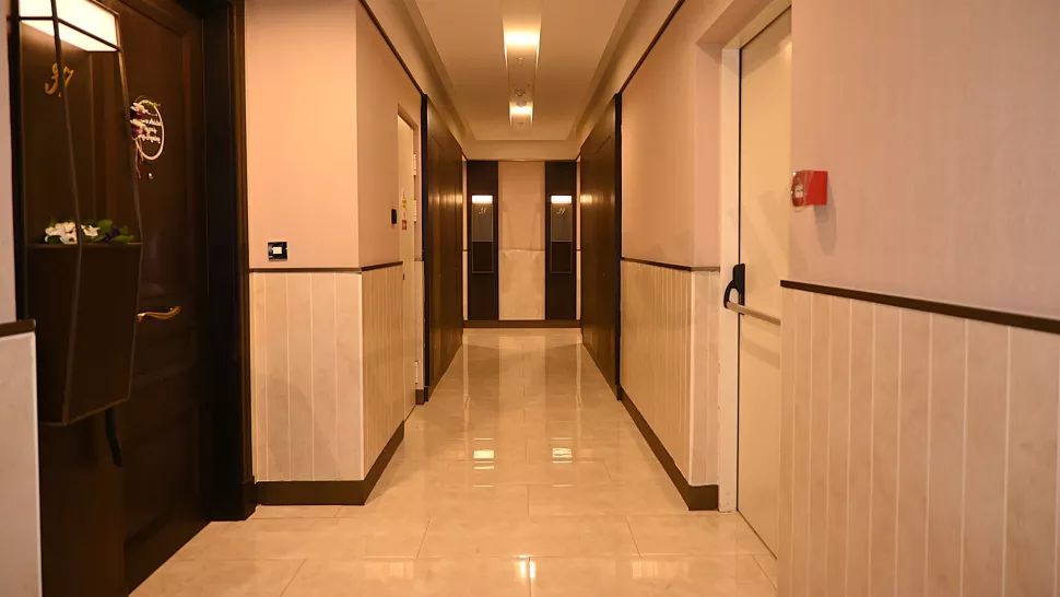 Продаётся 4-х ком. 178 м² квартира на 1-м этаже, в новостройке бизнес-класса, в центре города