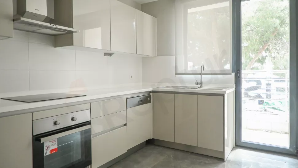 3-спальная квартира, 120 м², в новостройке, район Картал, эконом-класс