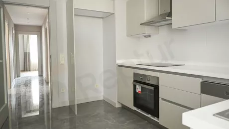 3-спальная квартира, 120 м², в новостройке, район Картал, эконом-класс