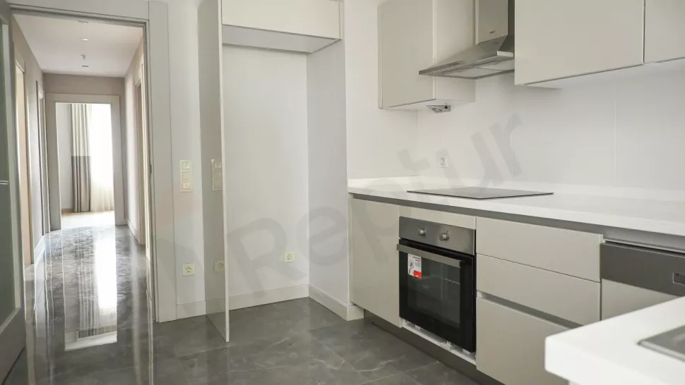 3-спальная квартира, 120 м², в новостройке, район Картал, эконом-класс