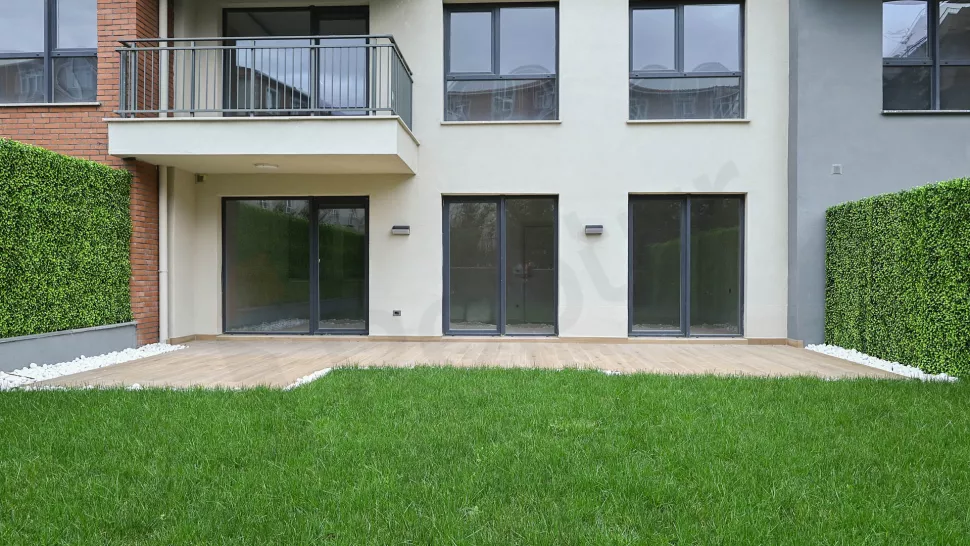 Бейликдюзю, 3-к, 121 м², 2 спальни, с американской кухней