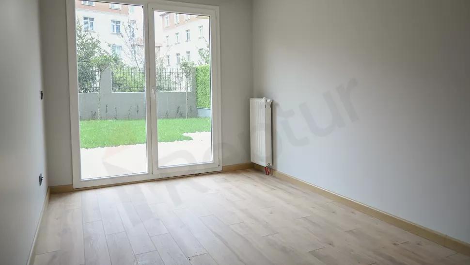 Бейликдюзю, 3-к, 121 м², 2 спальни, с американской кухней