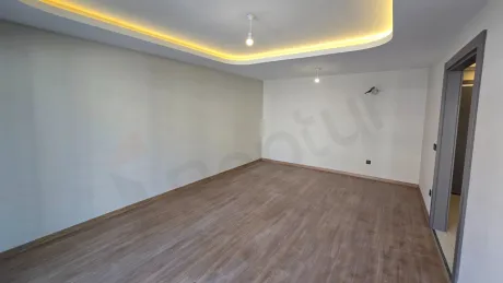 Бейликдюзю: Новая 2+1 на 1 этаже в ЖК Yaşam Marina у моря!