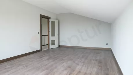 Продаётся эксклюзивный двухуровневый пентхаус 400 м² на 5-м этаже в районе Бейликдюзю – стиль и комфорт