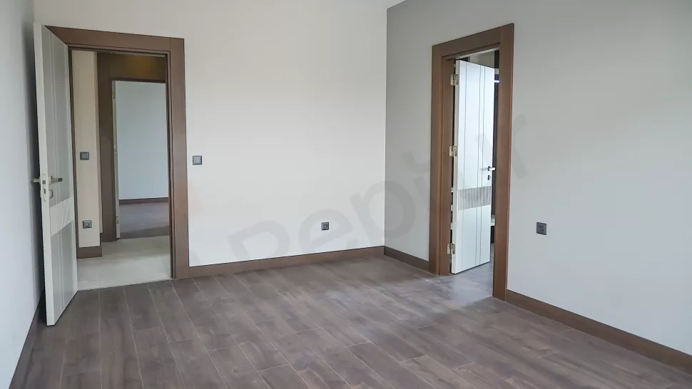 Продаётся эксклюзивный двухуровневый пентхаус 400 м² на 5-м этаже в районе Бейликдюзю – стиль и комфорт