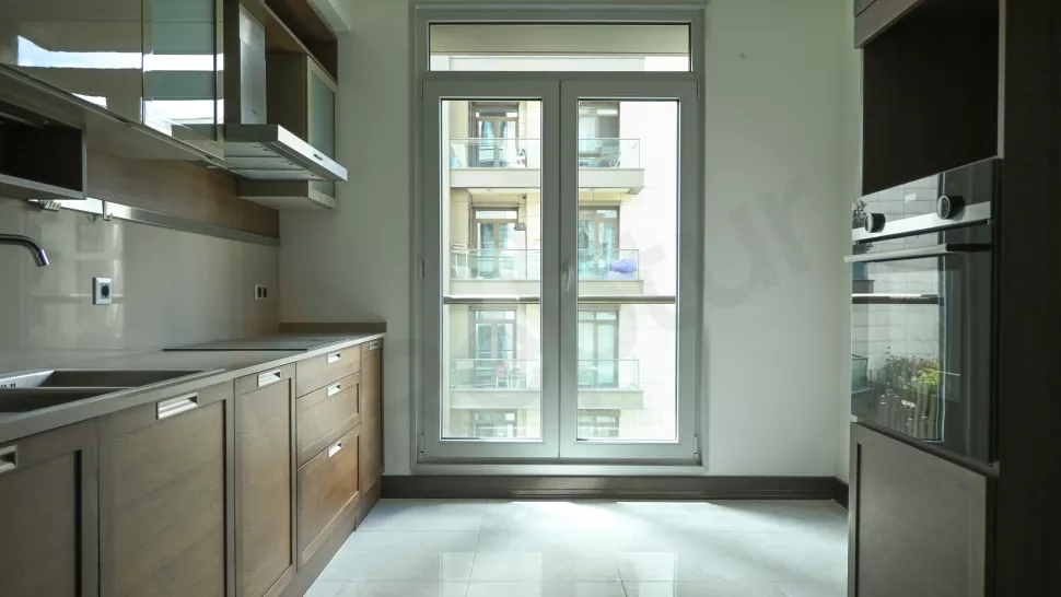 Продаётся 5-ти комнатная квартира площадью 237 м² на 5-м этаже, в новостройке бизнес-класса, в районе Таксим