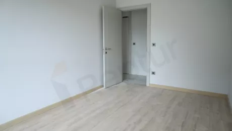 Квартира в Стамбуле: продаётся 6-к, 266 м², на 3-м этаже, с отд. кухней