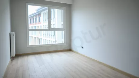Квартира в Стамбуле: продаётся 6-к, 266 м², на 3-м этаже, с отд. кухней