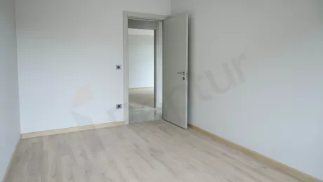 Квартира в Стамбуле: продаётся 6-к, 266 м², на 3-м этаже, с отд. кухней