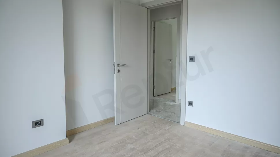 Квартира в Стамбуле: продаётся 6-к, 266 м², на 3-м этаже, с отд. кухней