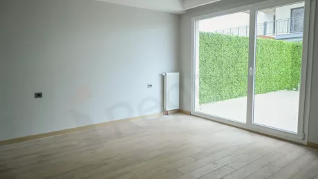 Квартира в Стамбуле: продаётся 6-к, 266 м², на 3-м этаже, с отд. кухней