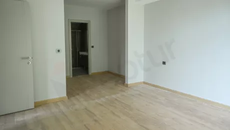Квартира в Стамбуле: продаётся 6-к, 266 м², на 3-м этаже, с отд. кухней