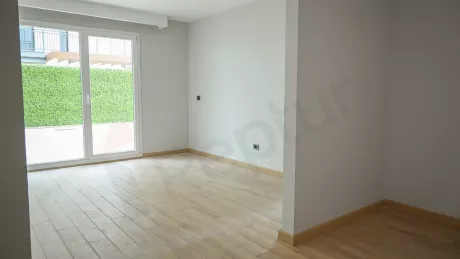 Квартира в Стамбуле: продаётся 6-к, 266 м², на 3-м этаже, с отд. кухней