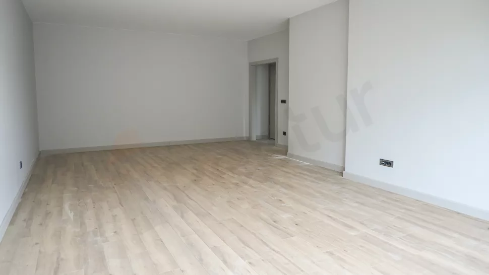 Квартира в Стамбуле: продаётся 6-к, 266 м², на 3-м этаже, с отд. кухней