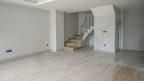 Квартира в Стамбуле: продаётся 3-к, 158 м², с отд. кухней