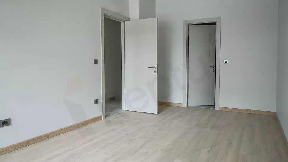 Квартира в Стамбуле: продаётся 3-к, 158 м², с отд. кухней