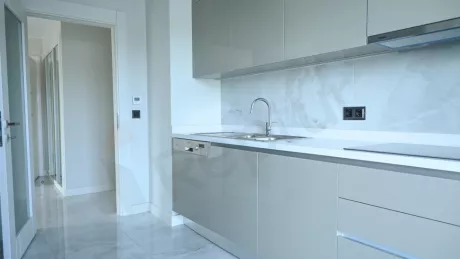 Квартира в Стамбуле: продаётся 3-комнатная, 143 м², с ремонтом, 13-й этаж