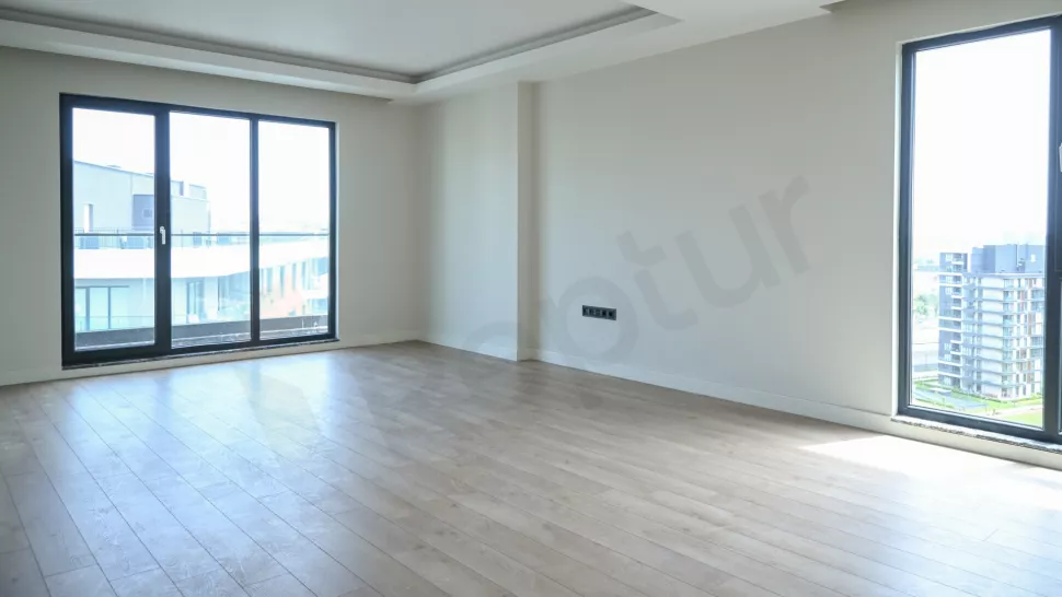 Квартира в Стамбуле: продаётся 3-комнатная, 143 м², с ремонтом, 13-й этаж