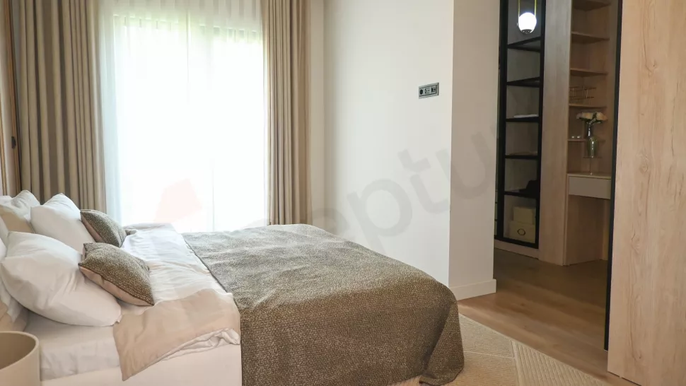 Квартира в Стамбуле: продаётся 3-комнатная, 153 м², с отдельной кухней, с ремонтом