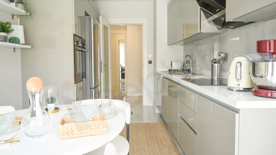 Квартира в Стамбуле: продаётся 3-комнатная, 153 м², с отдельной кухней, с ремонтом