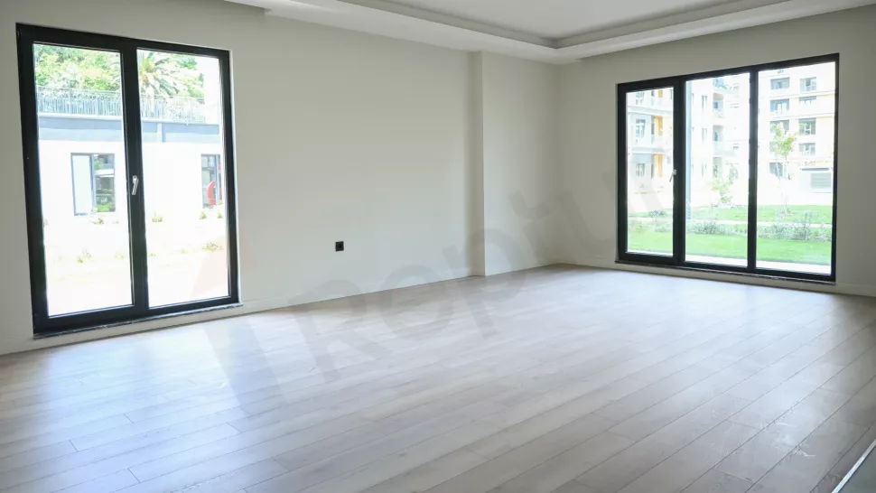 Квартира в Стамбуле: продаётся 3-комнатная, 153 м², с ремонтом
