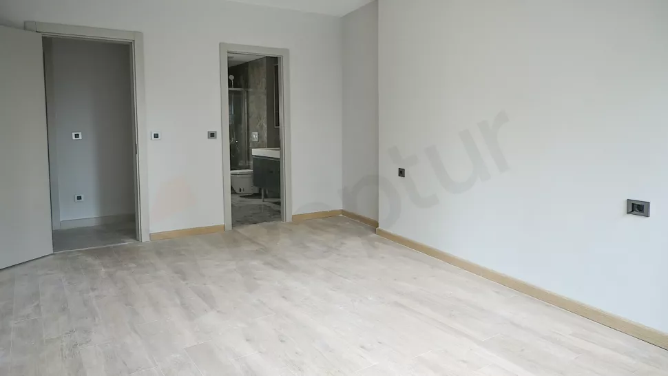 Квартира в Стамбуле: продаётся 4-к, 186 м², 3 спален, отд. кухня