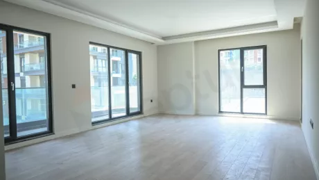 Квартира в Стамбуле: продаётся 4-комнатная, 180 м², с ремонтом, 2-й этаж