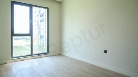 Квартира в Стамбуле: продаётся 4-комнатная, 180 м², с ремонтом, 2-й этаж