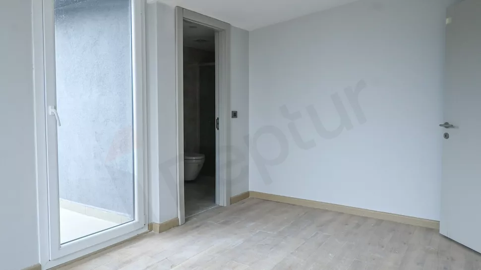 Квартира в Стамбуле: продаётся 5-к, 226 м², 4 спален, отд. кухня