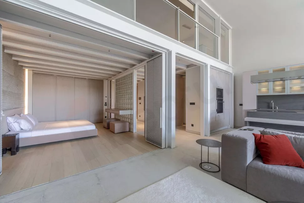 Недвижимость в Бодруме: дом премиум-класса с тремя спальнями и частным пляжем