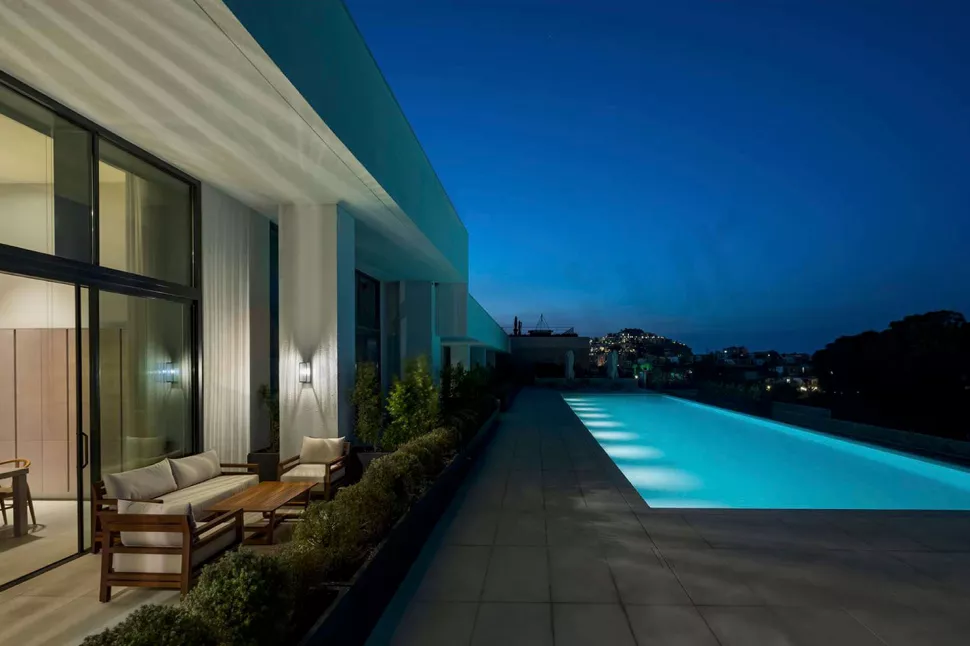 Недвижимость в Бодруме: дом премиум-класса с тремя спальнями и частным пляжем