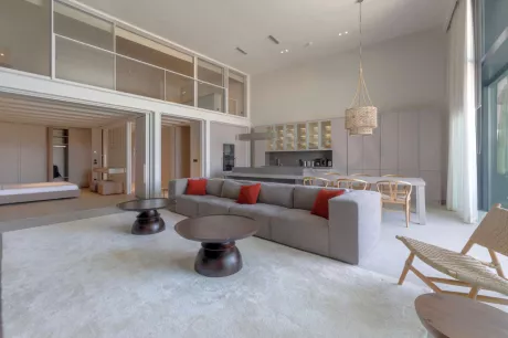 Недвижимость в Бодруме: дом премиум-класса с тремя спальнями и частным пляжем