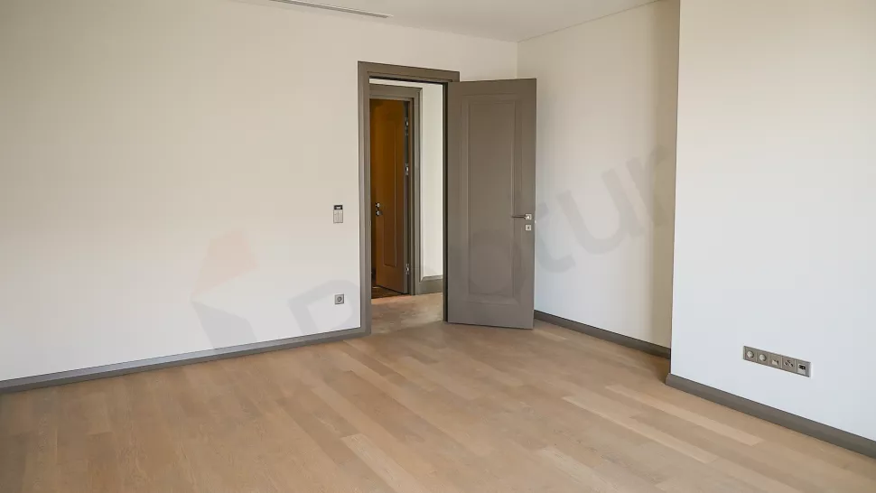 Недвижимость в Стамбуле: эксклюзивный пентхаус 718 м² на 17-м этаже – люкс и комфорт класса премиум