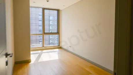 Недвижимость в Стамбуле: продаётся 3-комнатная квартира 171 м² на первой линии