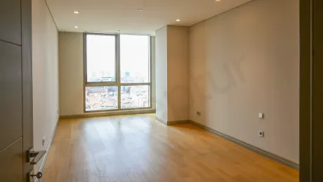 Недвижимость в Стамбуле: продаётся 3-комнатная квартира 171 м² на первой линии