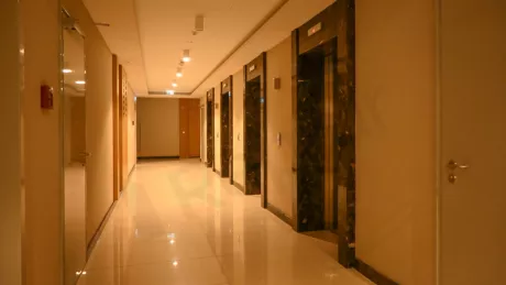 Недвижимость в Стамбуле: продаётся 3-комнатная квартира 171 м² на первой линии у моря
