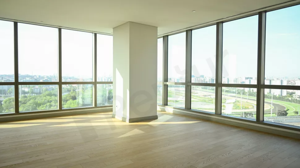 Недвижимость в Стамбуле: продаётся 3-комнатная квартира 171 м² на первой линии у моря