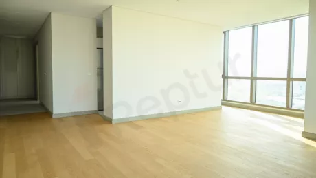 Недвижимость в Стамбуле: продаётся 3-комнатная квартира 171 м² на первой линии у моря