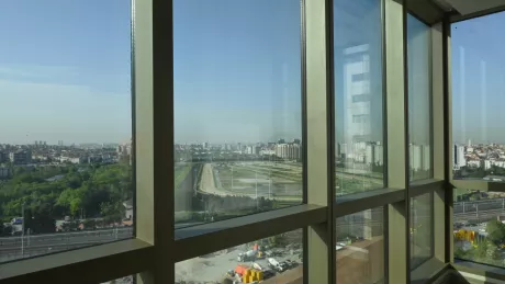 Недвижимость в Стамбуле: продаётся 3-комнатная квартира 171 м² на первой линии у моря