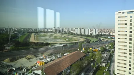 Недвижимость в Стамбуле: продаётся 3-комнатная квартира 171 м² на первой линии у моря