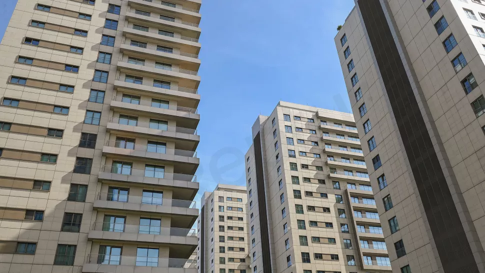 Недвижимость в Стамбуле: продаётся 3-комнатная квартира 171 м² на первой линии у моря