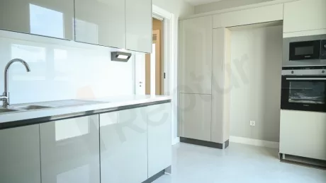 Продается современная трёхкомнатная квартира от застройщика в новом комплексе