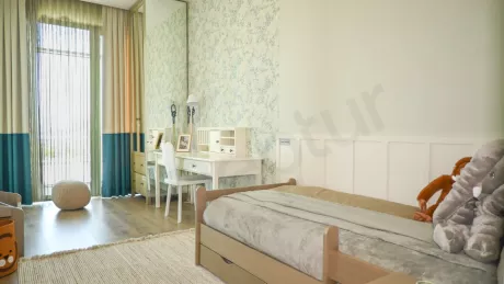 Продаётся 3-х спальная квартира в новостройке, площадью 175 м², на 1-м этаже
