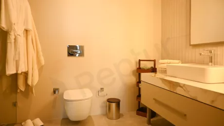 Продаётся 3-х спальная квартира в новостройке, площадью 175 м², на 1-м этаже