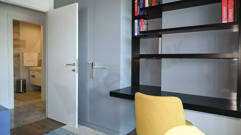 Продаётся 3-комнатная, 117 м², район Бахчешехир, эконом-класс