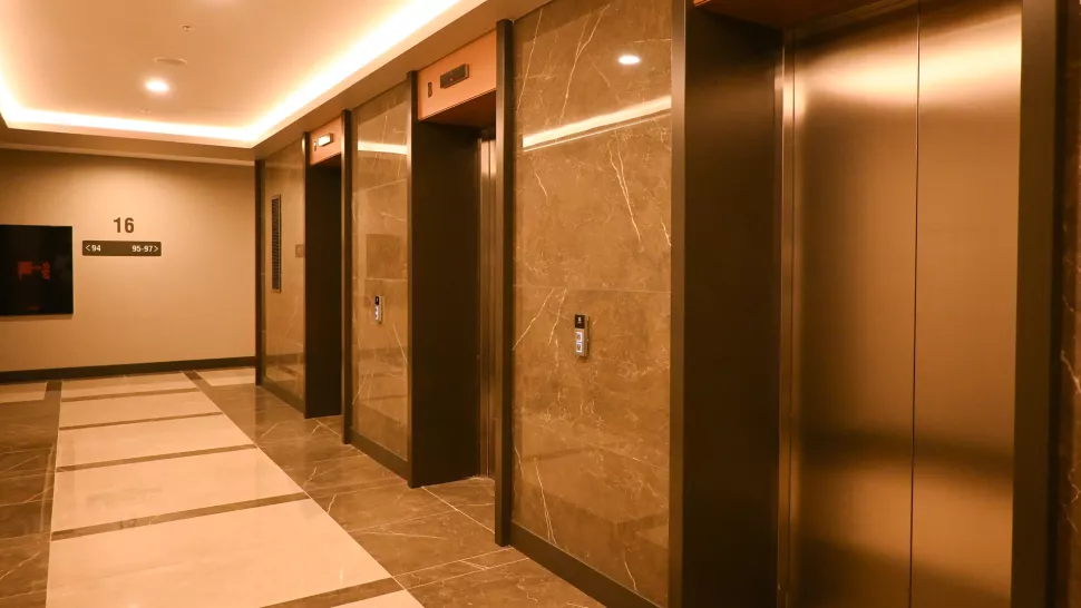 Продаётся 4-ком. квартира площадью 178 м² на 27-ом этаже от застройщика