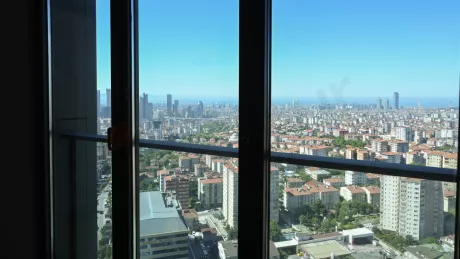 Продаётся 4-ком. квартира площадью 178 м² на 27-ом этаже от застройщика