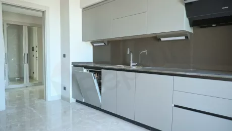 Продаётся 4-ком. квартира площадью 178 м² на 27-ом этаже от застройщика