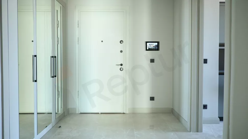 Продаётся 4-ком. квартира площадью 178 м² на 27-ом этаже от застройщика